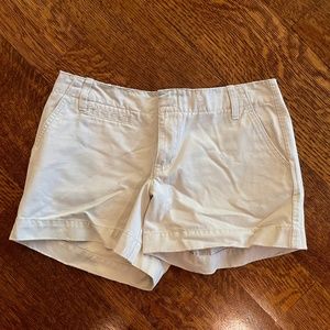 Old Navy Chino shorts  Size 4